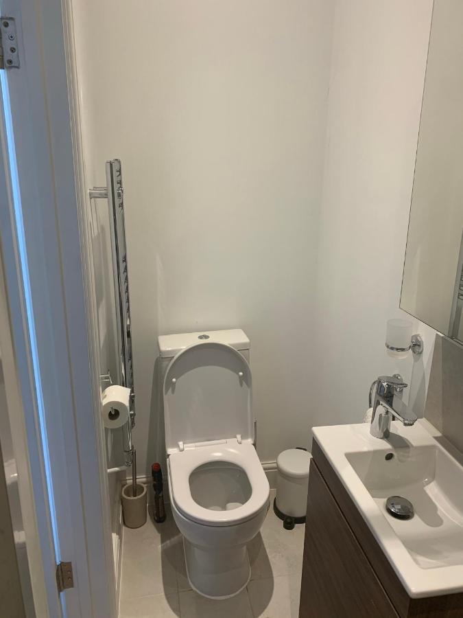 Beautiful One Bedroom Flat In The Heart Of Notting Hill Gate ลอนดอน ภายนอก รูปภาพ