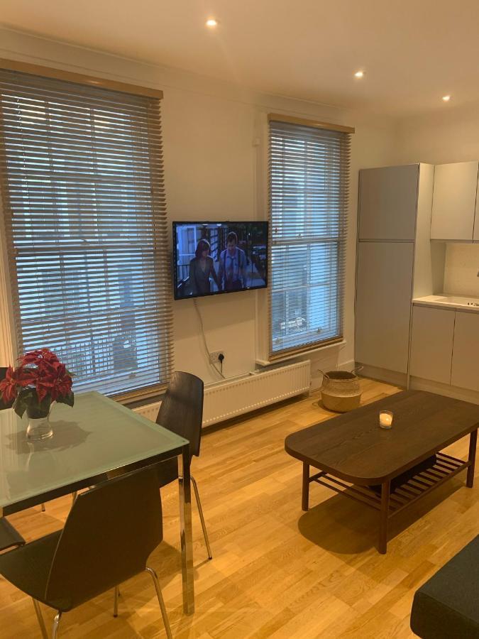 Beautiful One Bedroom Flat In The Heart Of Notting Hill Gate ลอนดอน ภายนอก รูปภาพ